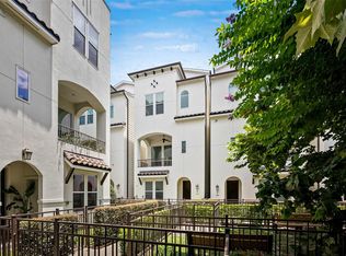 719 Leverkuhn St, Houston, TX 77007