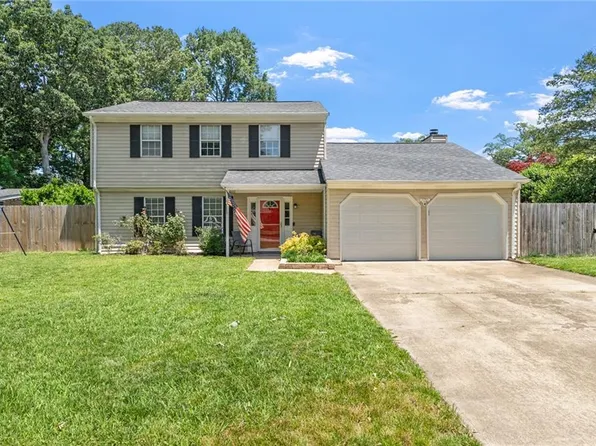 3404 Dickens Dr, Virginia Beach, VA 23452