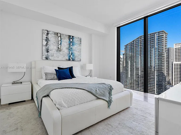 88 SW 7th St #2709 — Photo 30