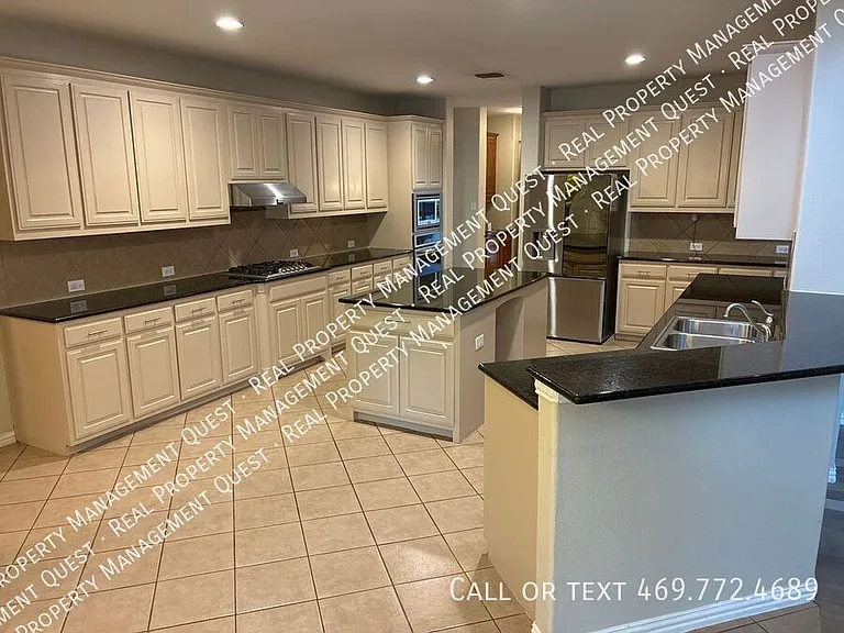 3731 Edgewood Ct — Photo 8