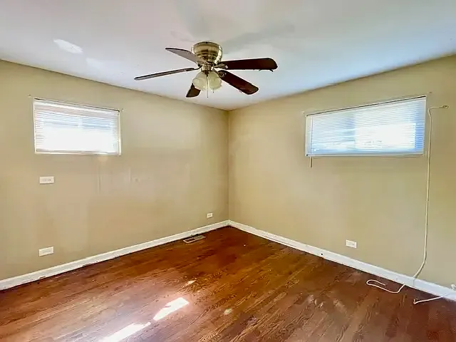 9562 South Green Street - 1 — Photo 2