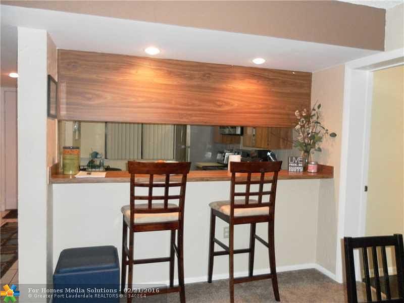 1st image of 1512 Whitehall Dr APT 104