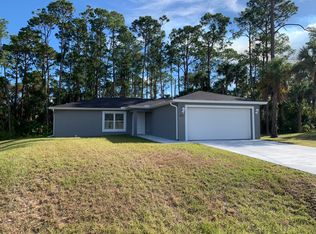 8077 Sherwood Cir, Labelle, FL 33935