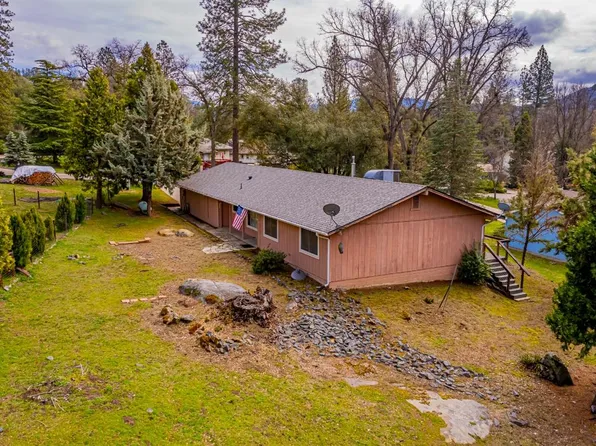 40276 Redbud Dr, Oakhurst, CA 93644