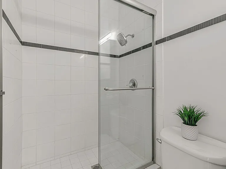 1700 Civic Center Dr #707 — Photo 3