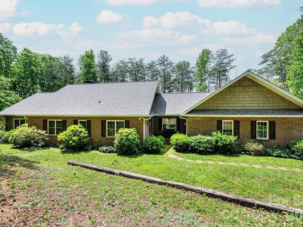 6889 Greedy Hwy, Hickory, NC 28602