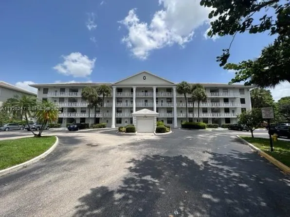 1703 Whitehall Dr APT 301, Fort Lauderdale, FL 33324