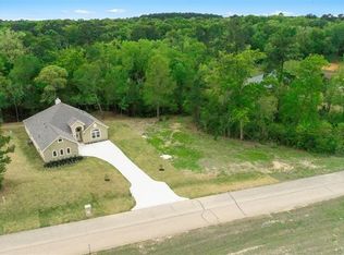 1636 Topaz Trl, Willis, TX 77378