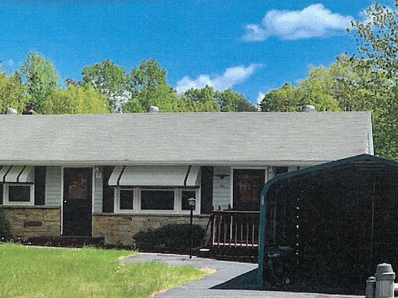 3rd image of 474 Castle Craig Dr