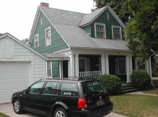 402 S 25th St, Manitowoc, WI 54220