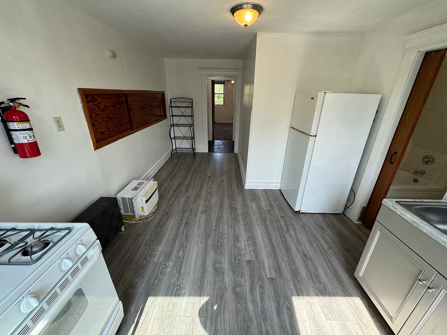 2 bed, $1,650 — Photo 3