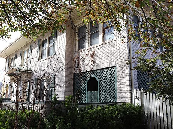 3rd image of 1452 W 2nd Ave