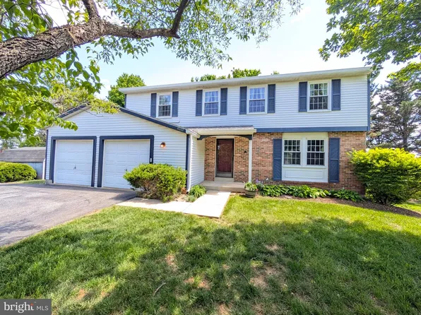 8211 Reveille Ct, Walkersville, MD 21793