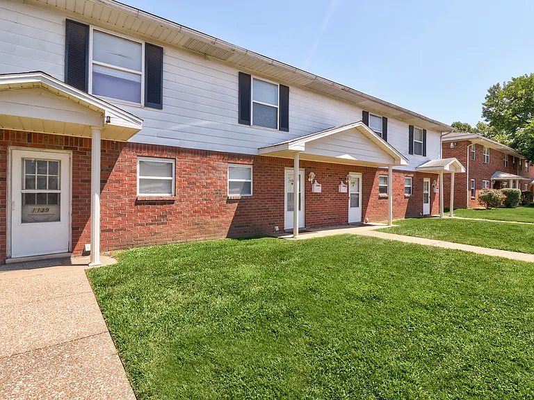 Diamond Valley Apartments — Photo 20