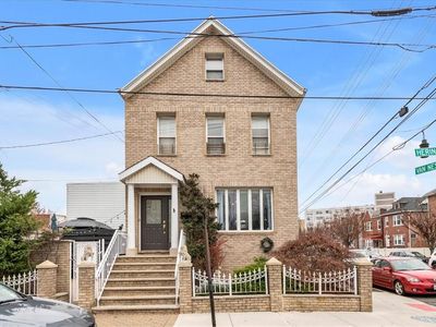 1700 Hering Avenue, Bronx, NY, 10461