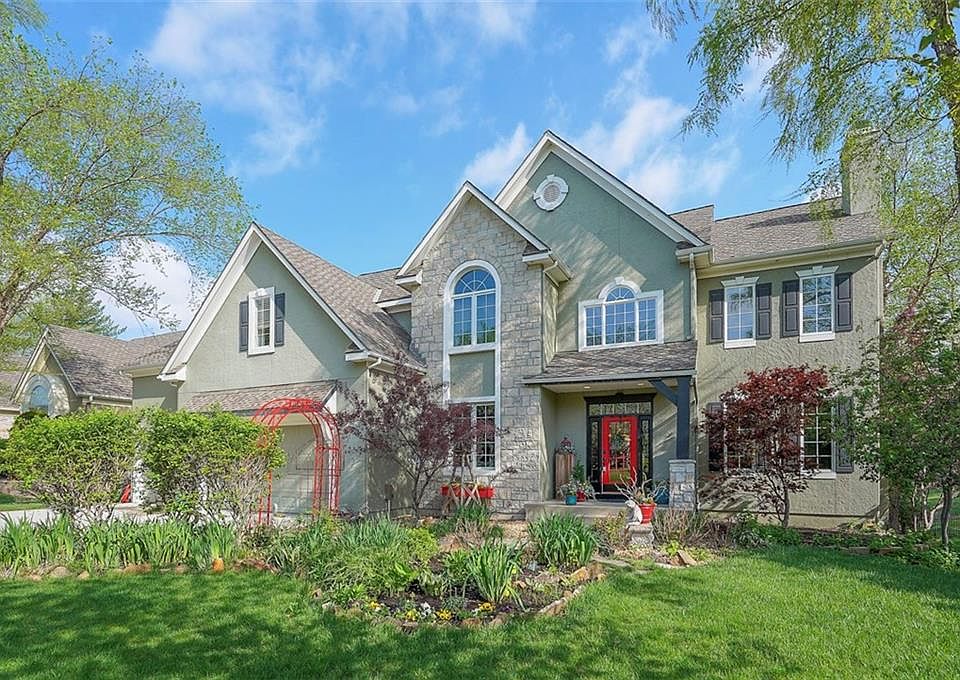 1st image of 4512 Ironhorse Dr