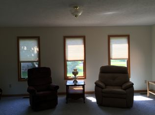 710 Pine Ridge Dr, Dewitt, MI 48820