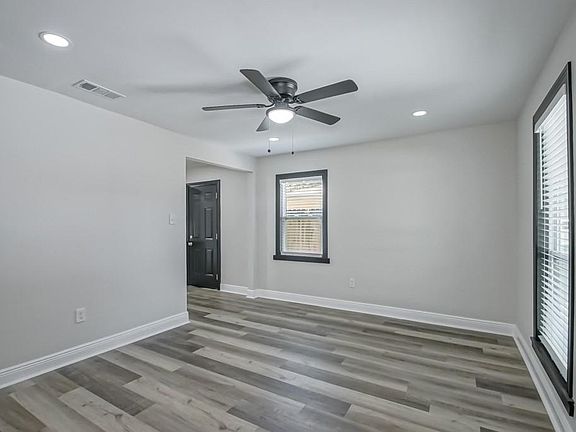 4th image of 677 Wiegand Dr
