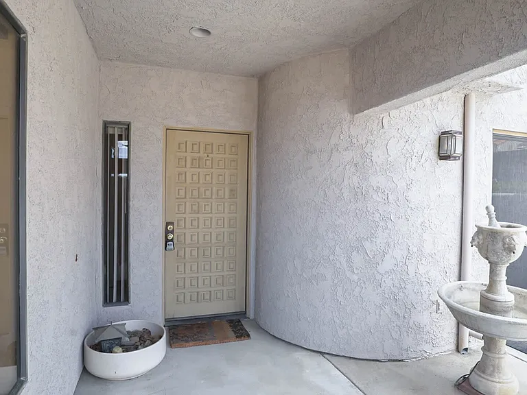 Canyon Cir N — Photo 42