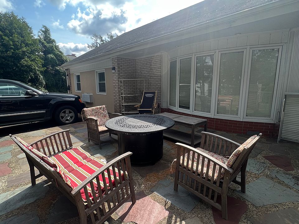 1st image of 725 Mix Ave #1