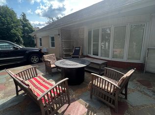 725 Mix Ave #1, Hamden, CT 06514