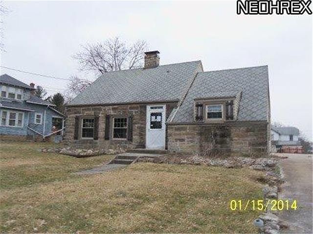 1st image of 154 N Mill St