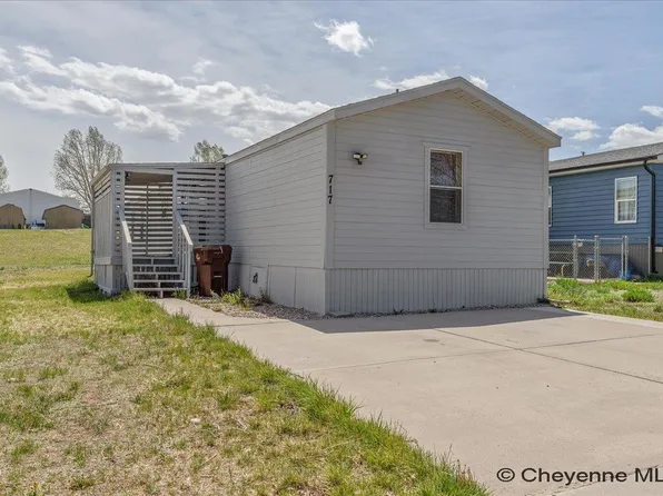 717 Pleasant Valley Trl, Cheyenne, WY 82007