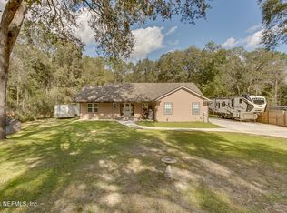 888 Branscomb Rd, Green Cove Springs, FL 32043