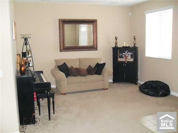 5th image of 1112 Parkview Dr