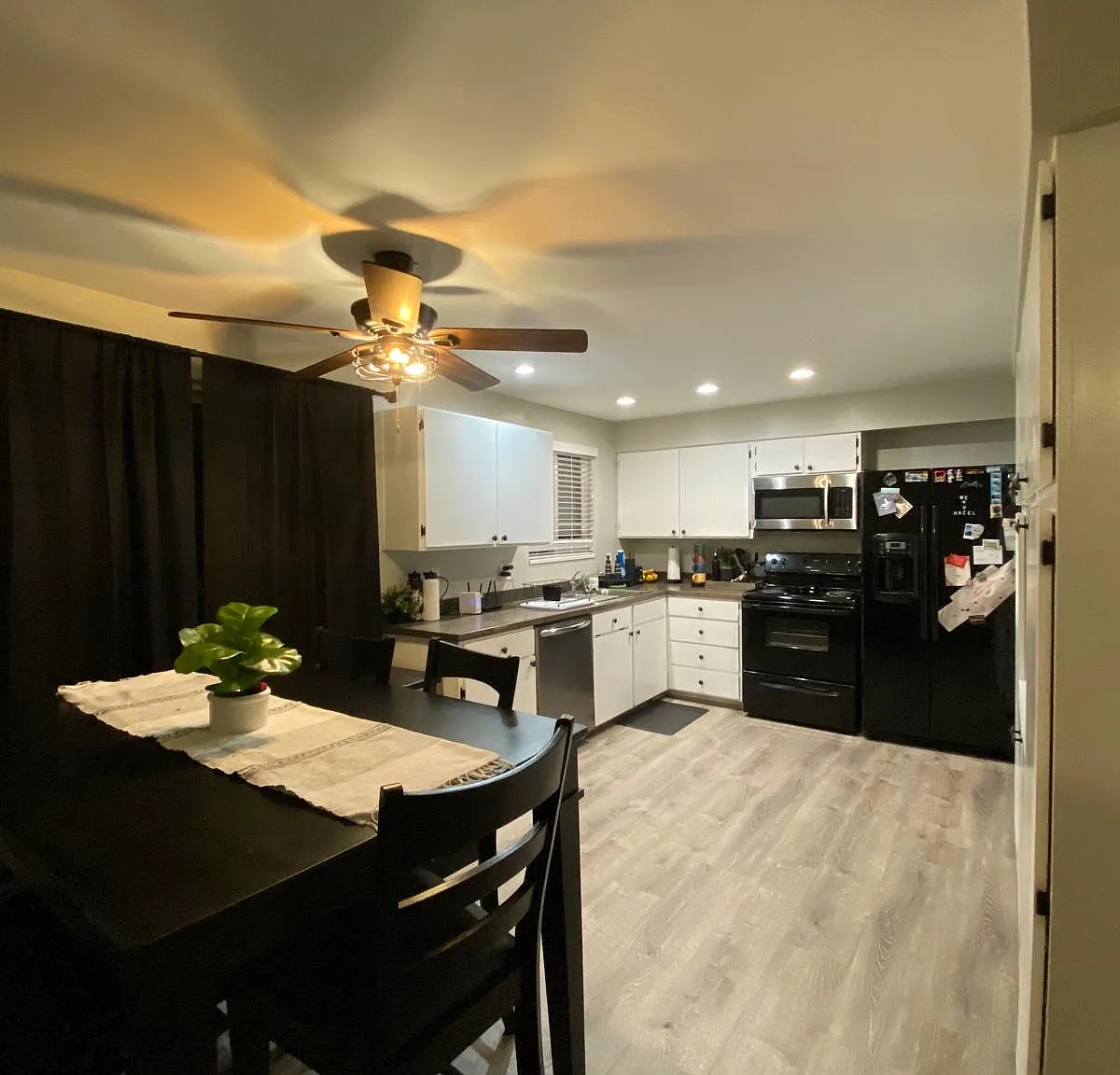 3 bed, 1200 sqft, $2,300 — Photo 2