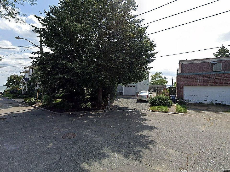 1st image of 33 Pines Rd