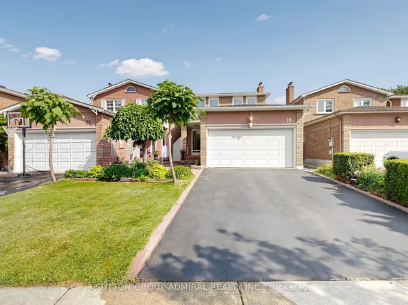 18 Richbell St, Vaughan, ON L4J 5W4