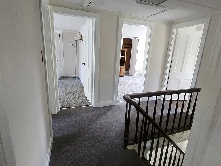 102 W Market St #2 — Photo 4