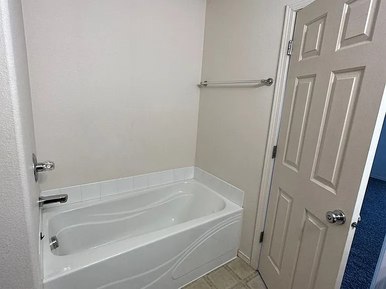4903 Porlier Ln — Photo 25