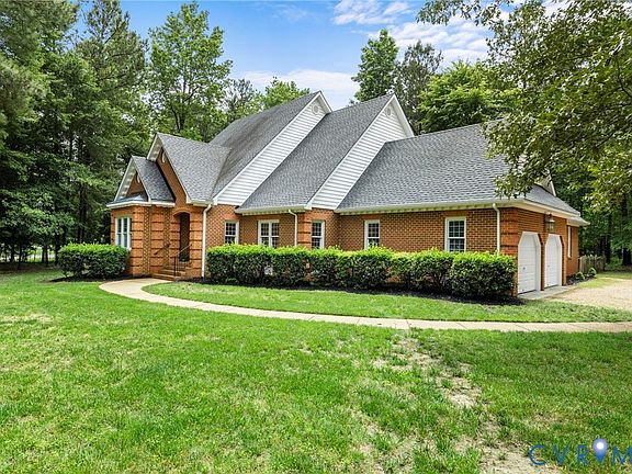 2nd image of 8201 Gates Bluff Pl