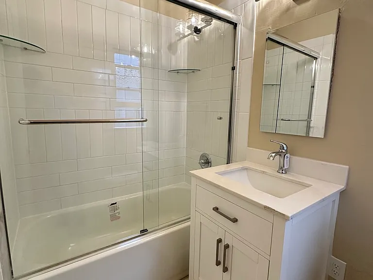1107 Estudillo St — Photo 11