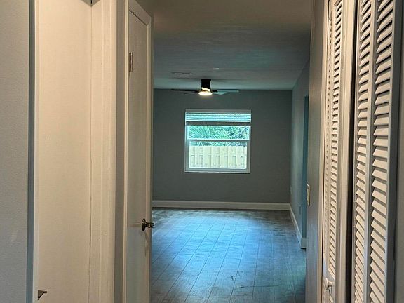 5th image of 2333 Scotland Rd