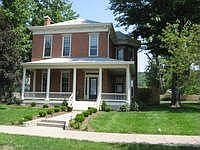 2nd image of 934 W Main St