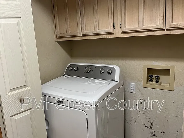 1608 S Kalanchoe Ave — Photo 29