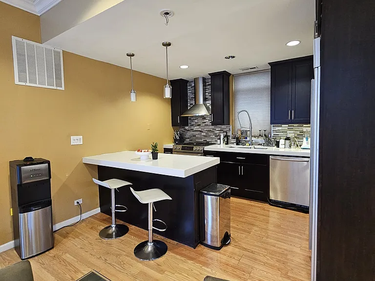 1712 N Ashland Ave #2F — Photo 6