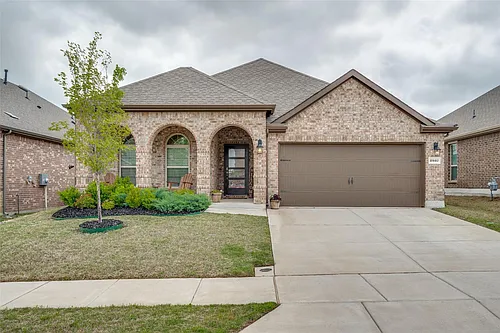 2937 Log Cabin Dr Photo 1