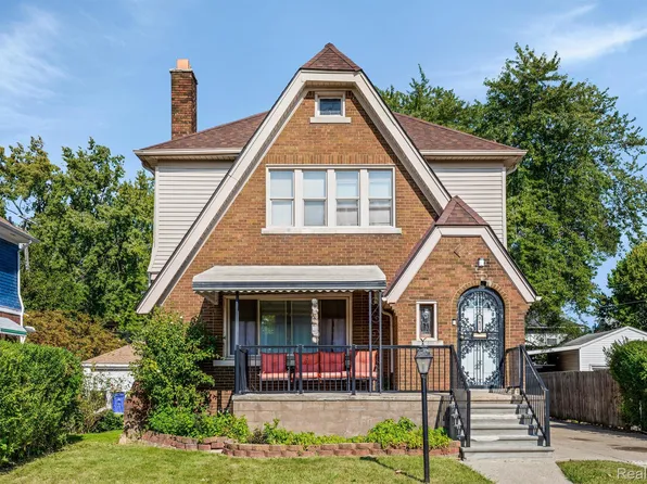 3634 Chatsworth St, Detroit, MI 48224