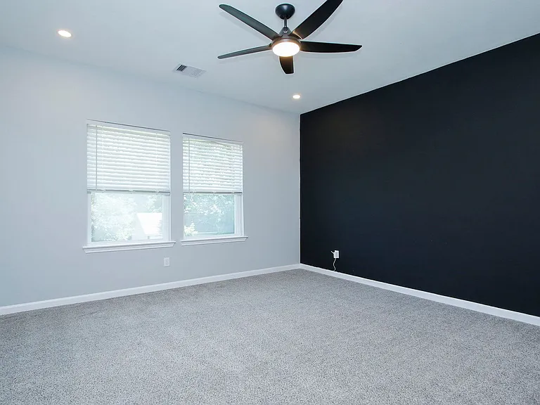 4337 Faulkner St — Photo 16
