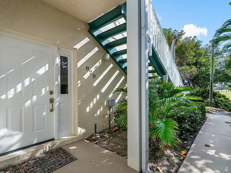 820 Bella Vista Ct S #20 — Photo 4