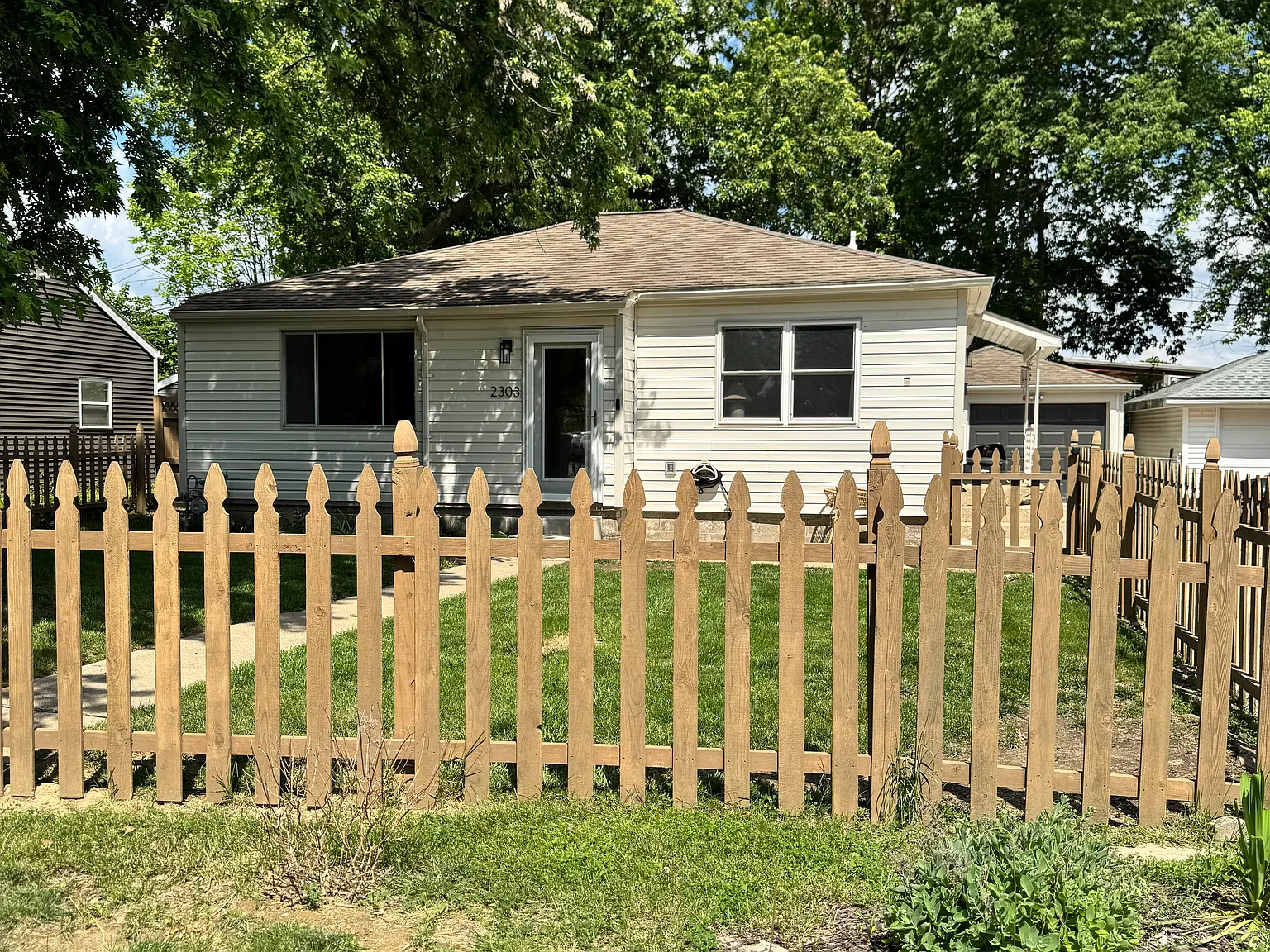 2 bed, 768 sqft, $1,650 — Photo 2