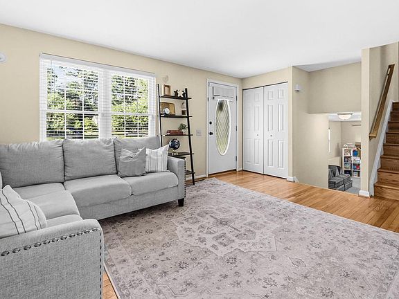 4th image of 3903 Newman Ct