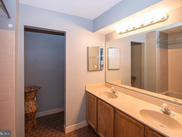 15 B Andover Cir #B — Photo 10