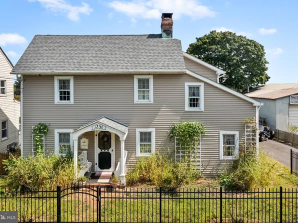 1230 Front St, Mauricetown, NJ 08329