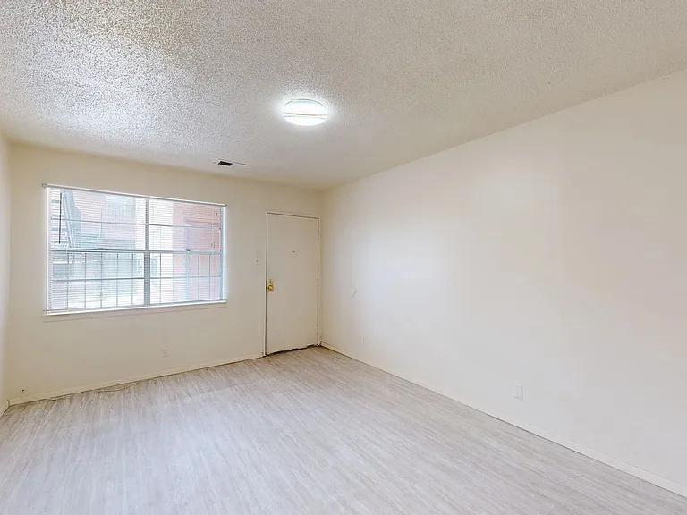 Zodiac Apartments — Photo 6