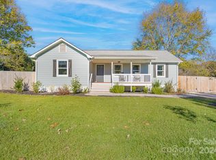 1714 Willowbrook Dr, Fort Mill, SC 29708